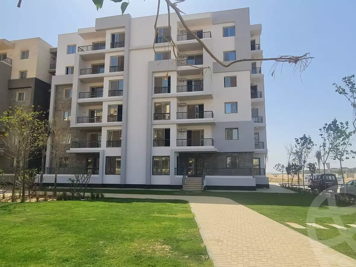 https://aqarmap.com.eg/en/listing/6427343-for-sale-cairo-el-sheikh-zayed-city-lshykh-zyd-ljdyd-west-view-residence-hdp