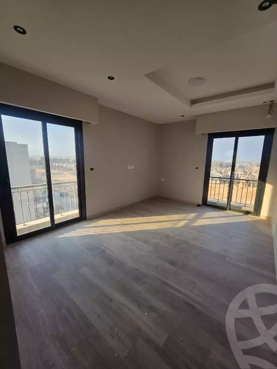https://aqarmap.com.eg/ar/listing/6428681-for-rent-cairo-el-sheikh-zayed-city-compounds-kmbwnd-fyldj-wyst-dr-llttwyr