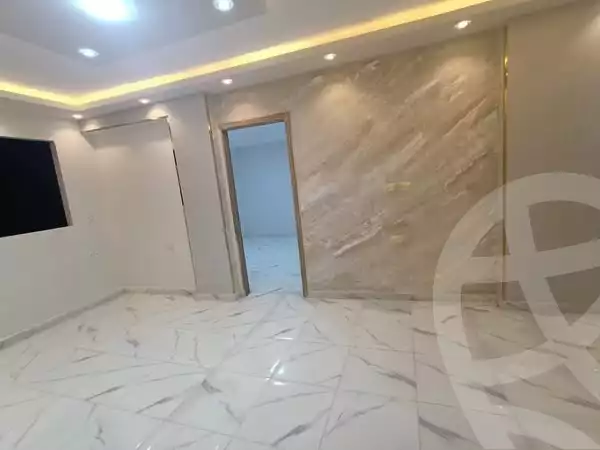 https://aqarmap.com.eg/ar/listing/6432330-for-sale-cairo-helwan-hadayek-helwan-el-khashab-canal