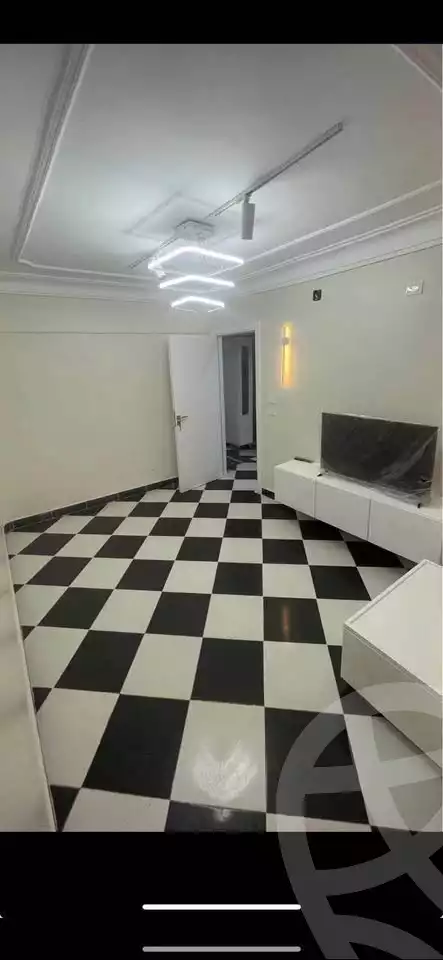 https://aqarmap.com.eg/en/listing/6438174-for-sale-alexandria-krmwz