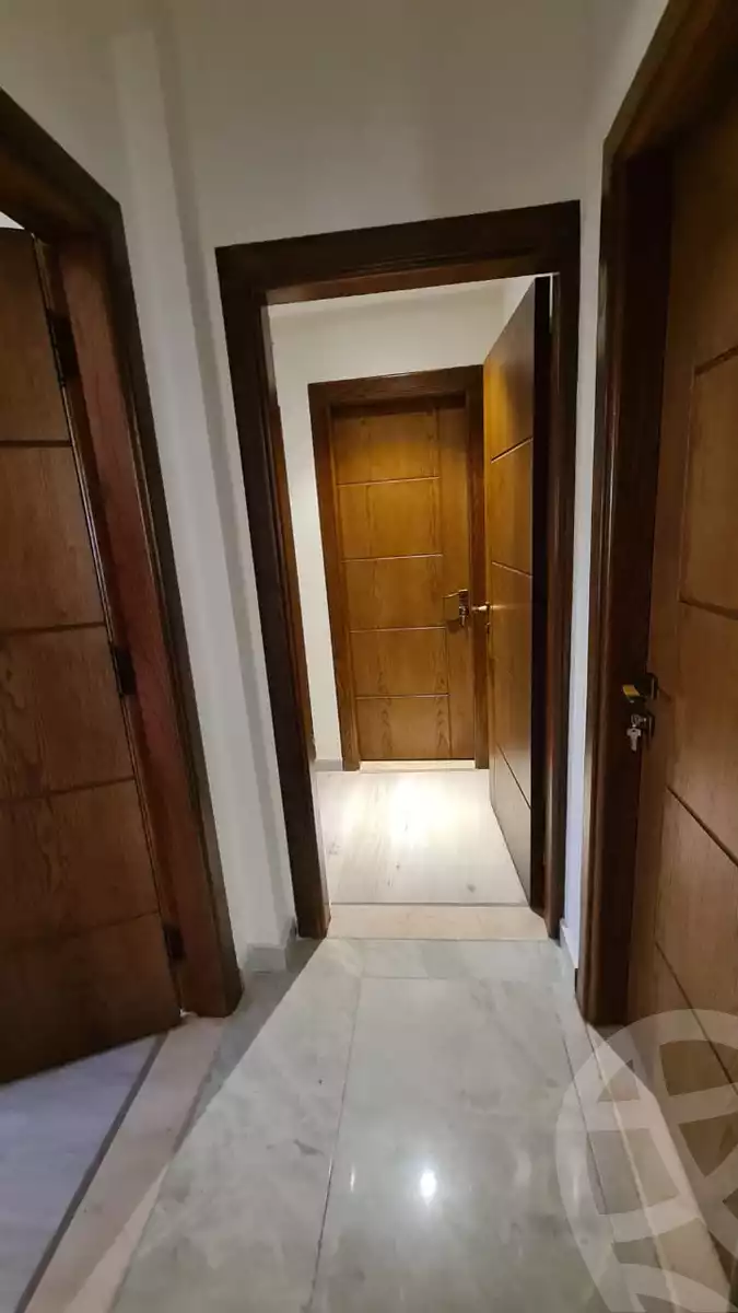 https://aqarmap.com.eg/ar/listing/6438289-for-sale-cairo-new-cairo-compounds-les-rois
