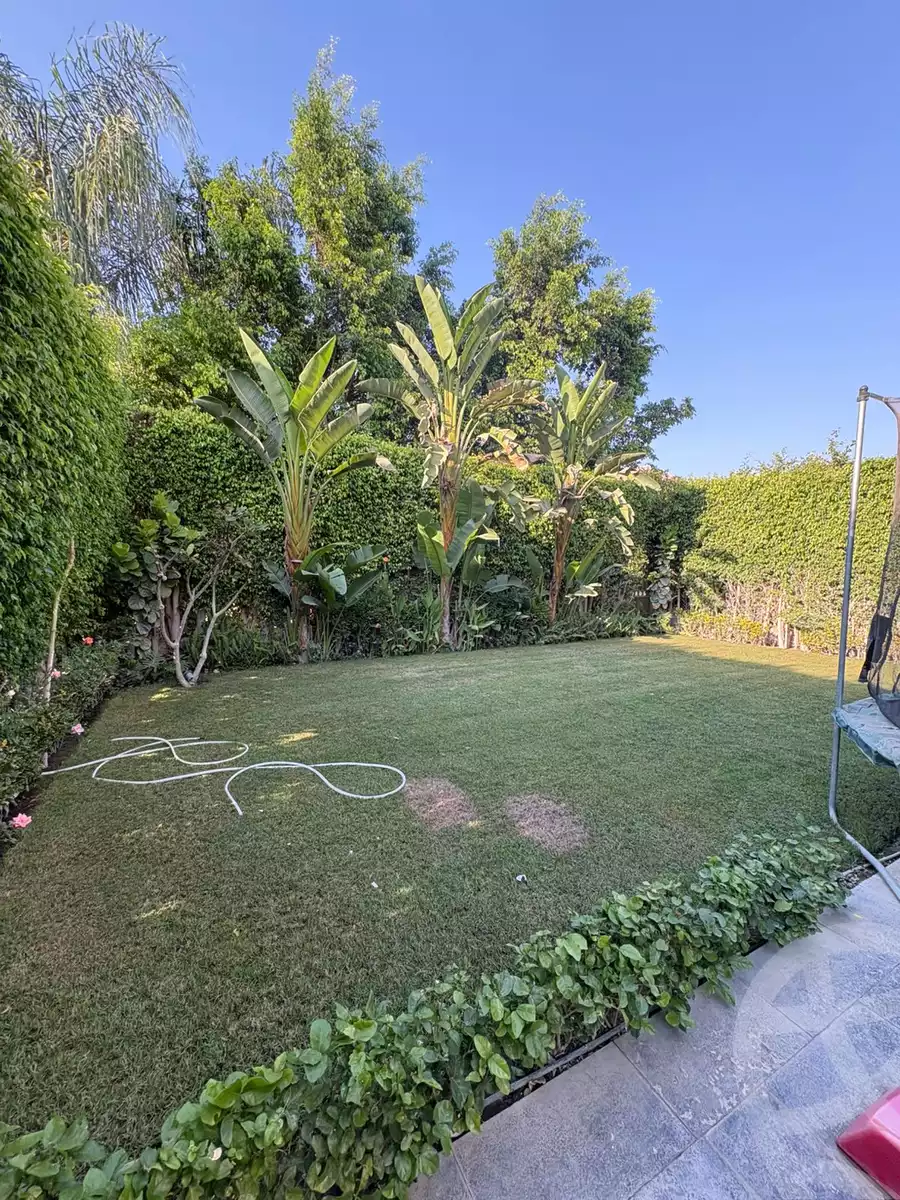 https://aqarmap.com.eg/en/listing/6448916-for-sale-cairo-el-sheikh-zayed-city-compounds-greens