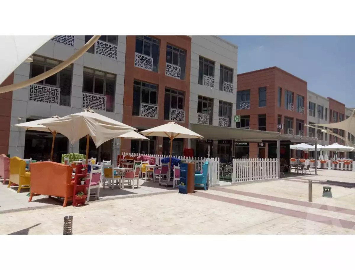 https://aqarmap.com.eg/en/listing/6449165-for-sale-cairo-el-sheikh-zayed-city-compounds-the-courtyard-mall-dorra