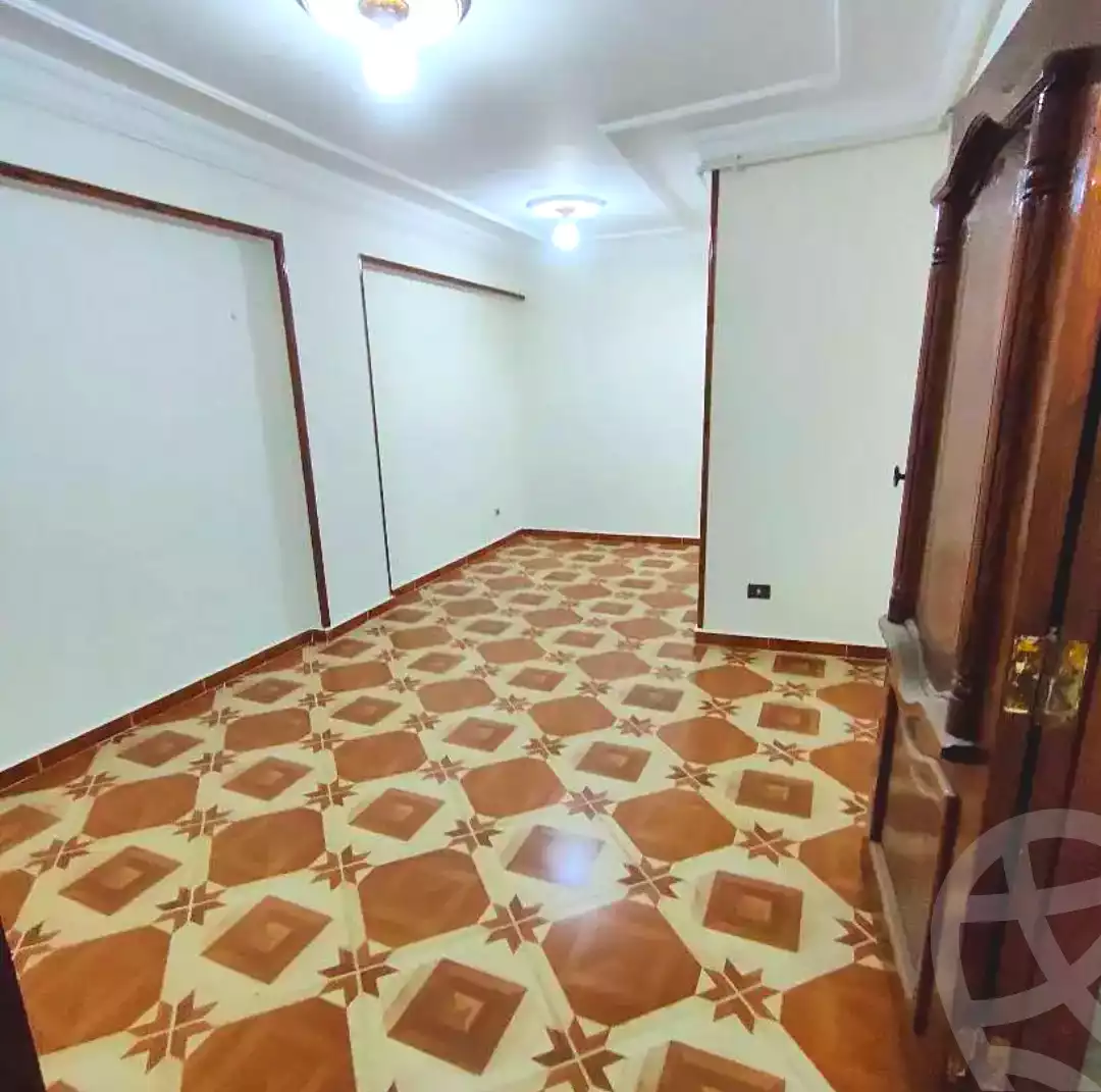 https://aqarmap.com.eg/ar/listing/6453405-for-sale-alexandria-lsywf-el-falki