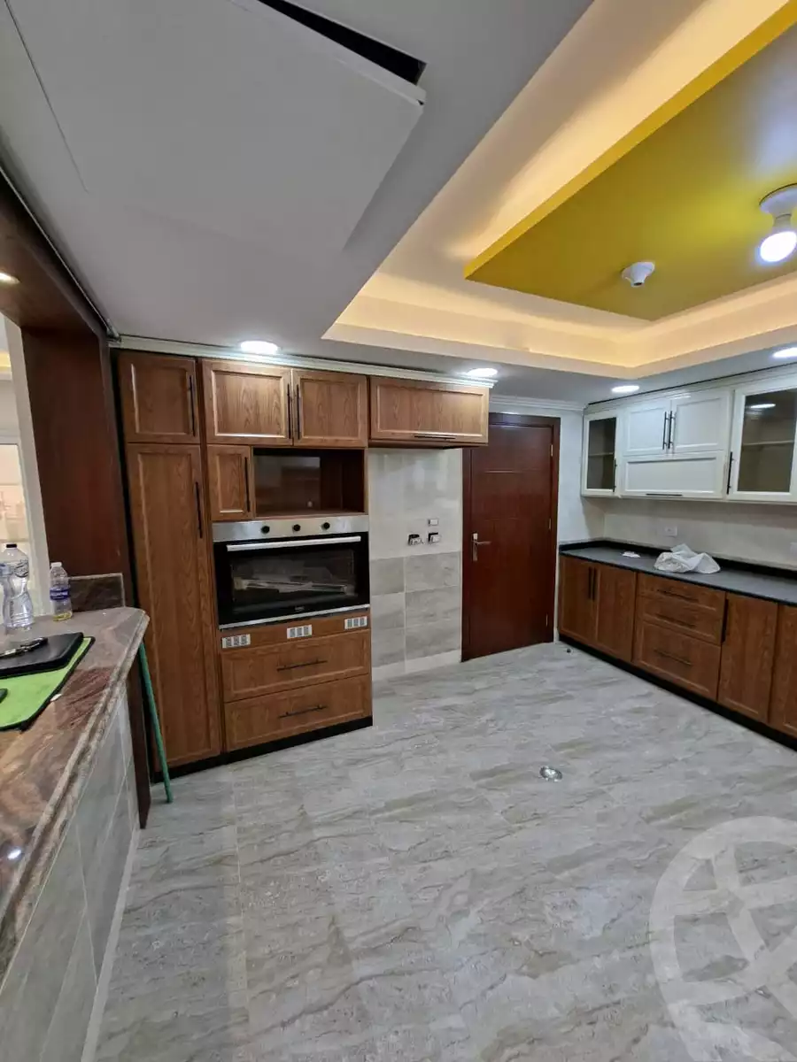 https://aqarmap.com.eg/en/listing/6454850-for-rent-cairo-new-cairo-compounds-hyde-park-centre-ville-hyde-park