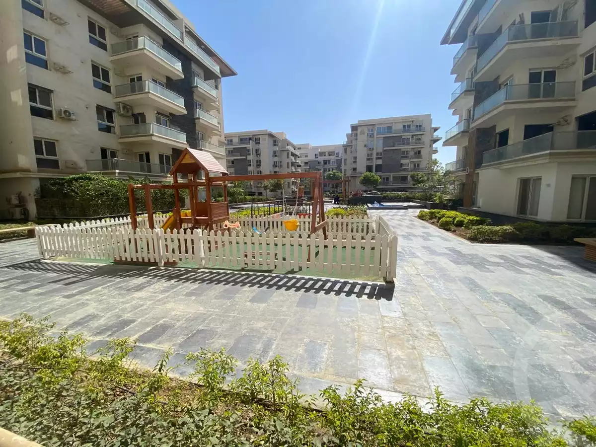 https://aqarmap.com.eg/en/listing/6459303-for-sale-cairo-new-cairo-compounds-mwntn-fyw-y-syty-club-park-mountain-view-icity