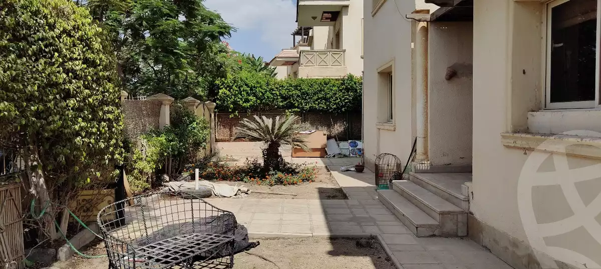https://aqarmap.com.eg/en/listing/6459686-for-sale-cairo-el-sheikh-zayed-city-compounds-greens