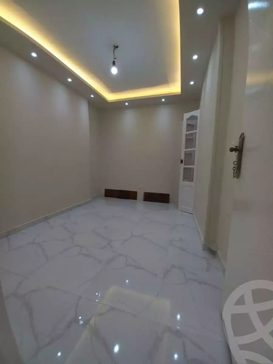https://aqarmap.com.eg/en/listing/6463375-for-sale-alexandria-sydy-bshr-sydy-bshr-bhry-khalil-hamada-st