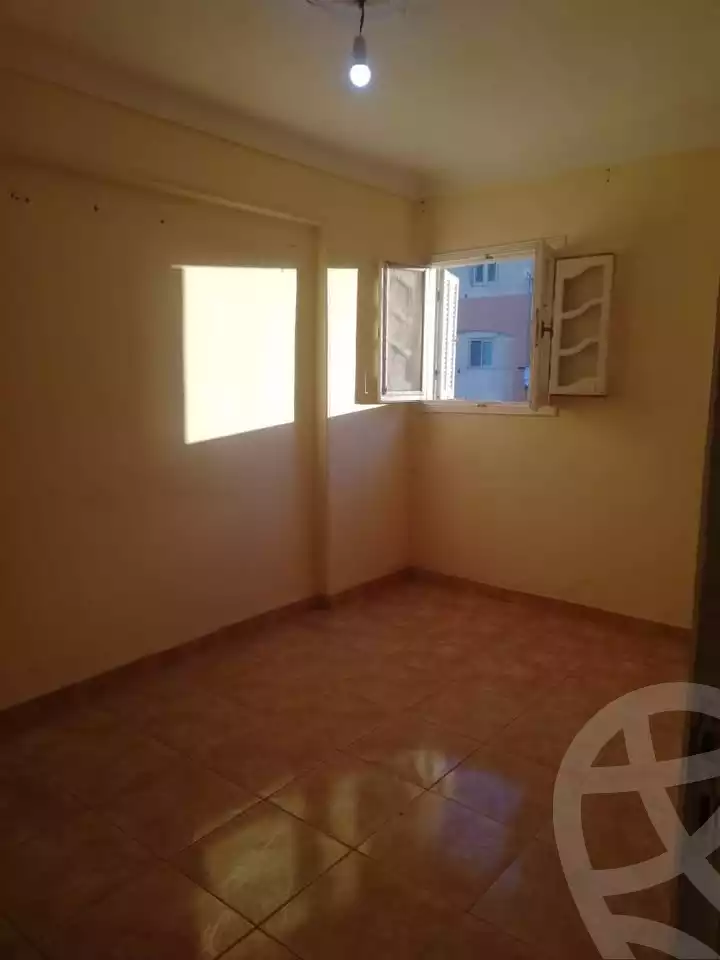 https://aqarmap.com.eg/en/listing/6464937-for-sale-alexandria-sydy-bshr-sydy-bshr-bhry-abo-rdees-st