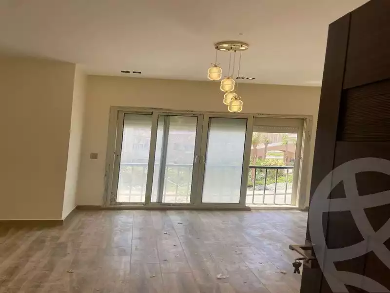 https://aqarmap.com.eg/ar/listing/6470437-for-sale-cairo-new-cairo-lmstqbl-syty-compounds-green-square