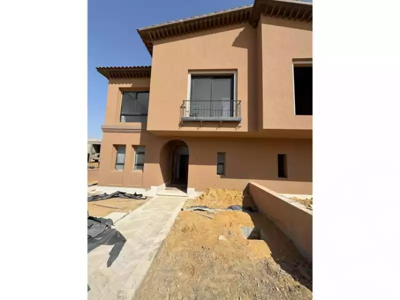 https://aqarmap.com.eg/en/listing/6472757-for-sale-cairo-el-sheikh-zayed-city-compounds-kmbwnd-fyldj-wyst-dr-llttwyr