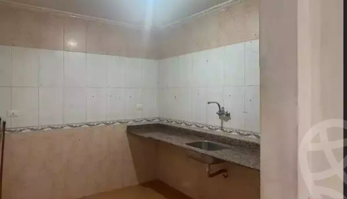 https://aqarmap.com.eg/en/listing/6474758-for-rent-alexandria-ganaklis-shr-mrtdy-bsh