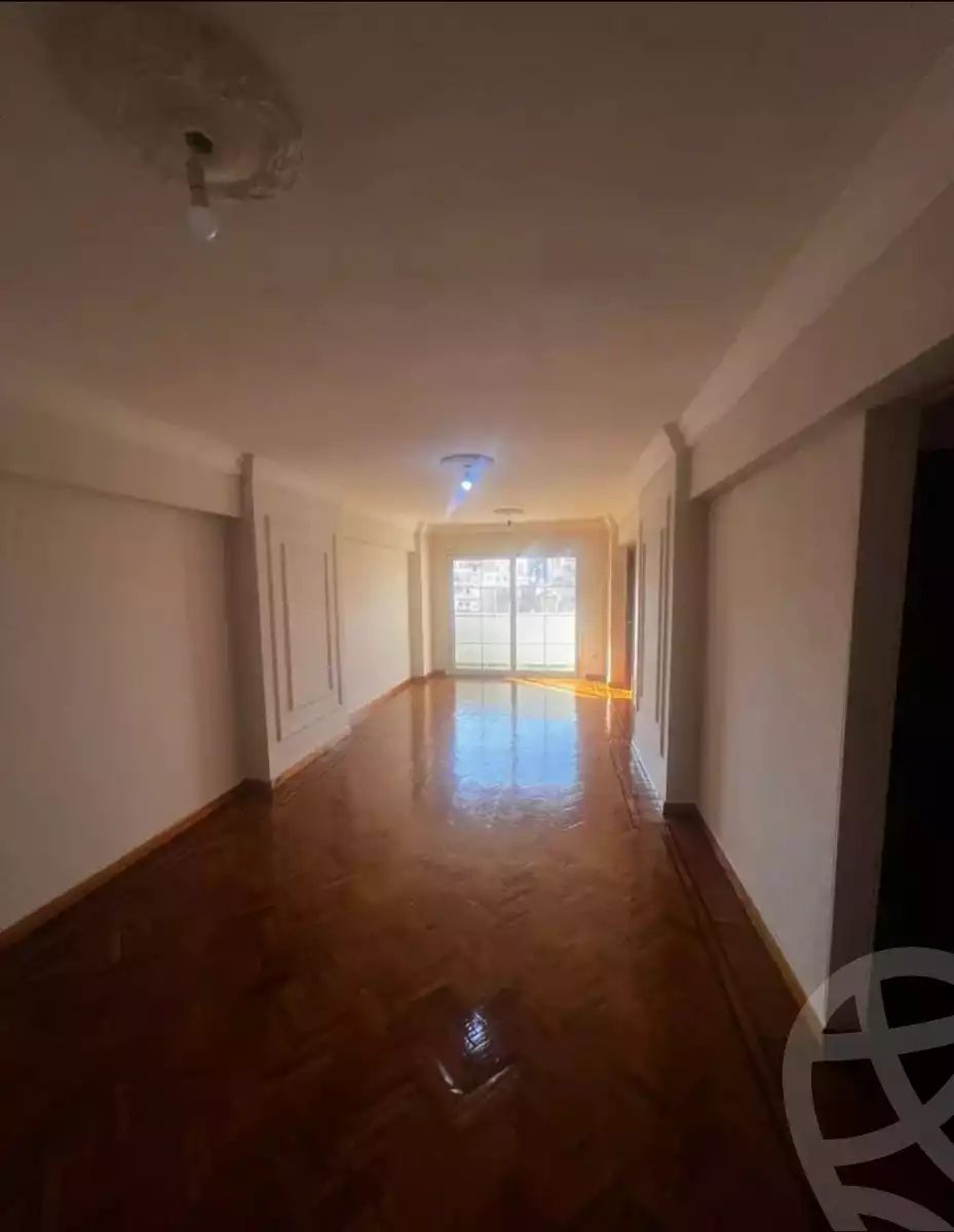 https://aqarmap.com.eg/ar/listing/6475724-for-sale-alexandria-ganaklis-shr-bw-qyr-tryq-lhry