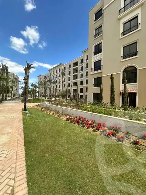 https://aqarmap.com.eg/en/listing/6477210-for-sale-cairo-el-sheikh-zayed-city-compounds-kmbwnd-fyldj-wyst-dr-llttwyr
