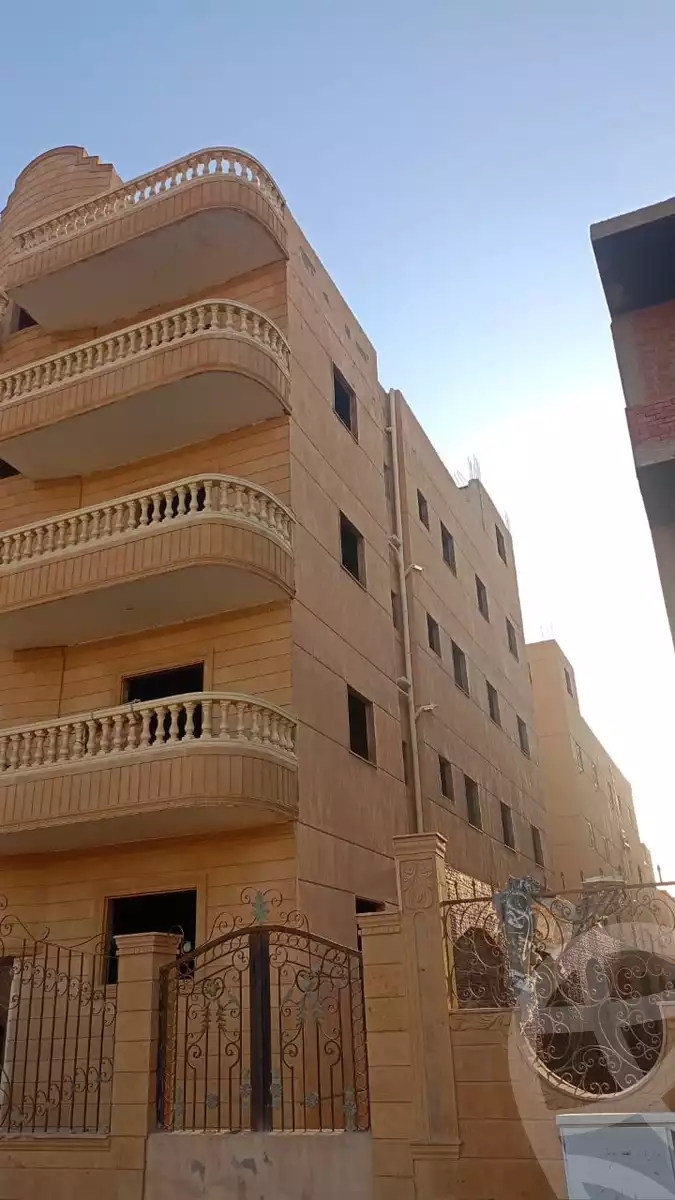 https://aqarmap.com.eg/en/listing/6479678-for-sale-cairo-badr-city-hai-el-ashgar-featured-neighborhood-bait-el-watan