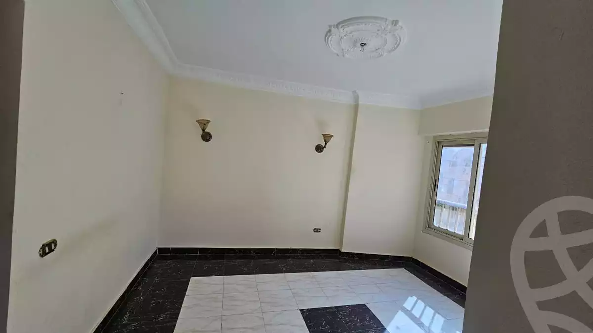 https://aqarmap.com.eg/en/listing/6480684-for-sale-cairo-el-sheikh-zayed-city-el-hay-elsabeaa-lhy-lsb