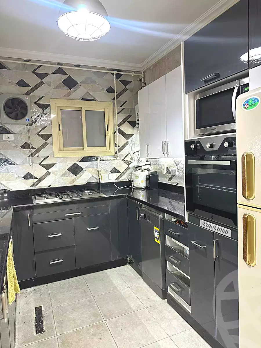 https://aqarmap.com.eg/en/listing/6485482-for-sale-cairo-6th-of-october-el-ahyaa-neighborhood-4th-neighbourhood-2
