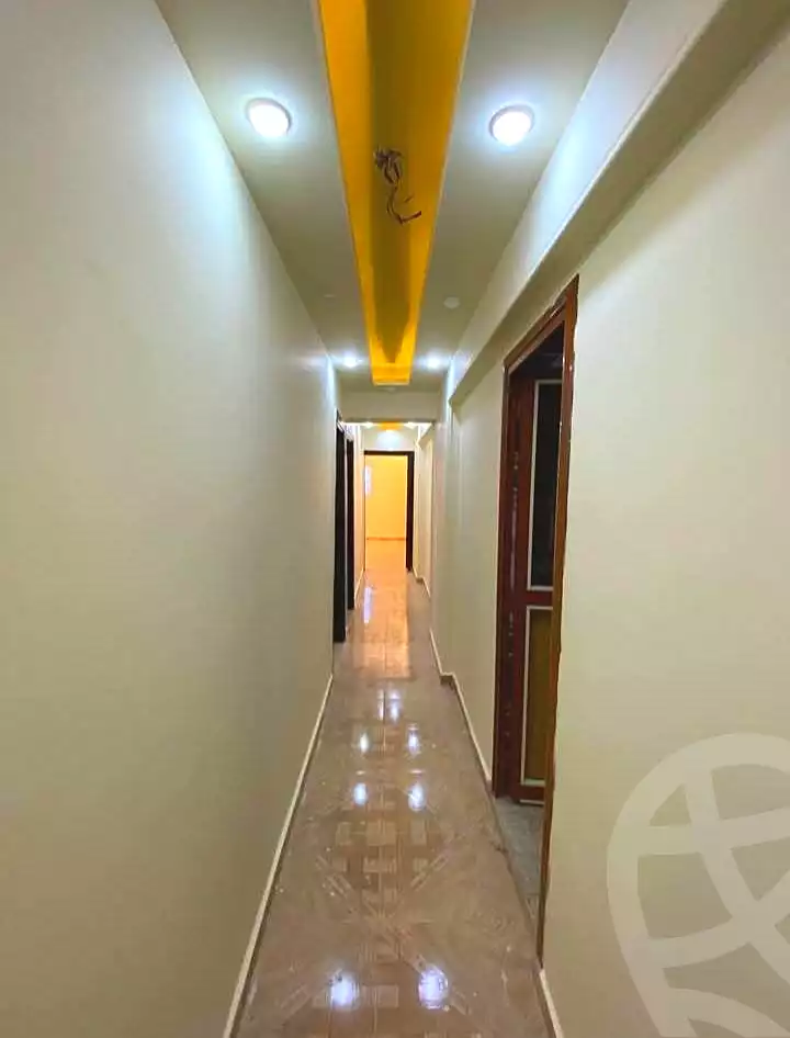 https://aqarmap.com.eg/ar/listing/6486044-for-sale-alexandria-l-jmy-lbytsh-el-zohour-st