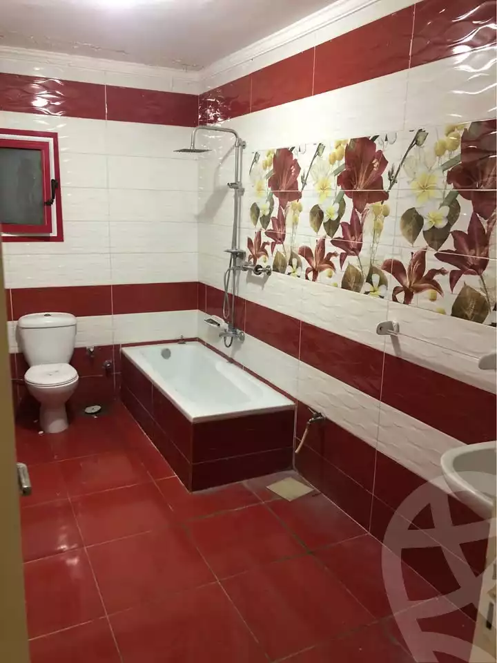 https://aqarmap.com.eg/en/listing/6486272-for-sale-alexandria-ganaklis