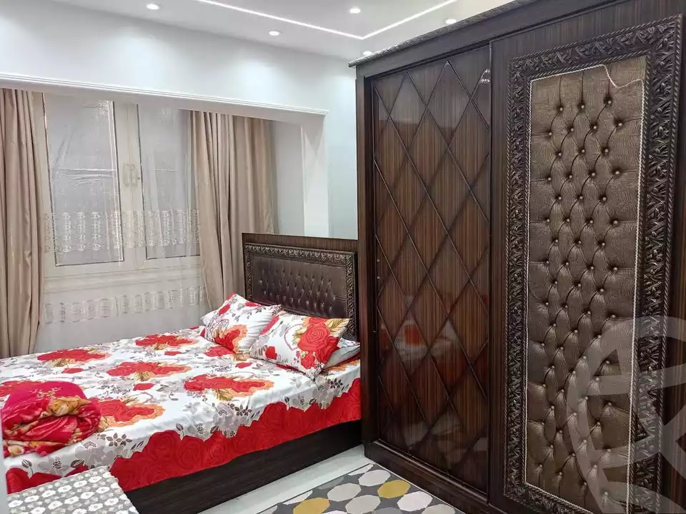 https://aqarmap.com.eg/ar/listing/6489012-for-sale-cairo-el-haram-shareaa-khatem-el-morsalen