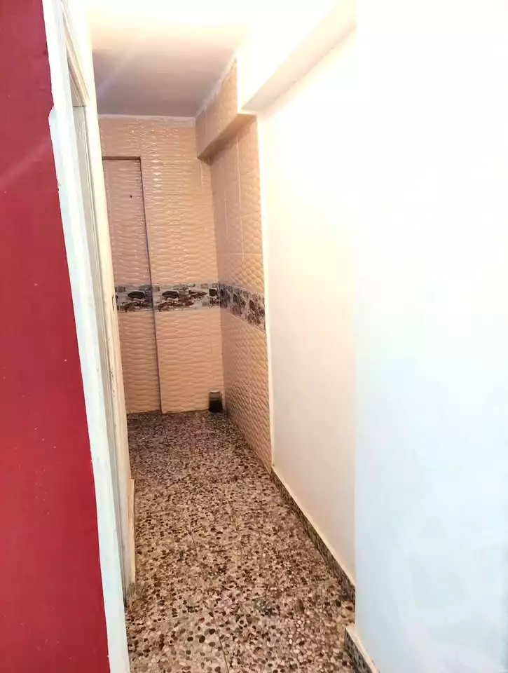 https://aqarmap.com.eg/en/listing/6491368-for-sale-alexandria-bw-qyr-street-16