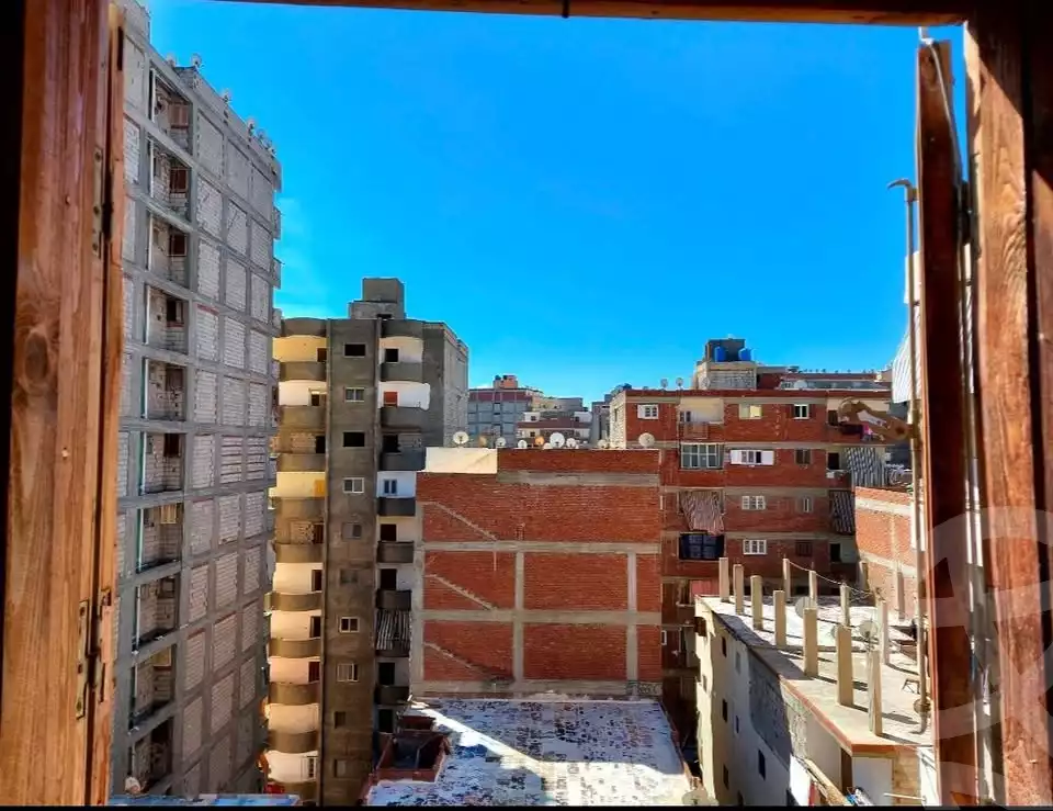 https://aqarmap.com.eg/en/listing/6491368-for-sale-alexandria-bw-qyr-street-16