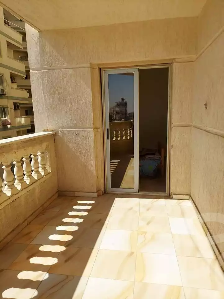 https://aqarmap.com.eg/en/listing/6491533-for-rent-alexandria-el-montazah-el-malek-st