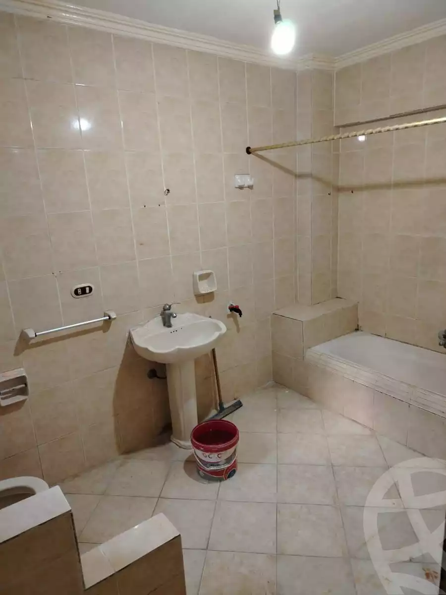 https://aqarmap.com.eg/en/listing/6492664-for-sale-alexandria-l-jmy-lbytsh-ain-shams-st