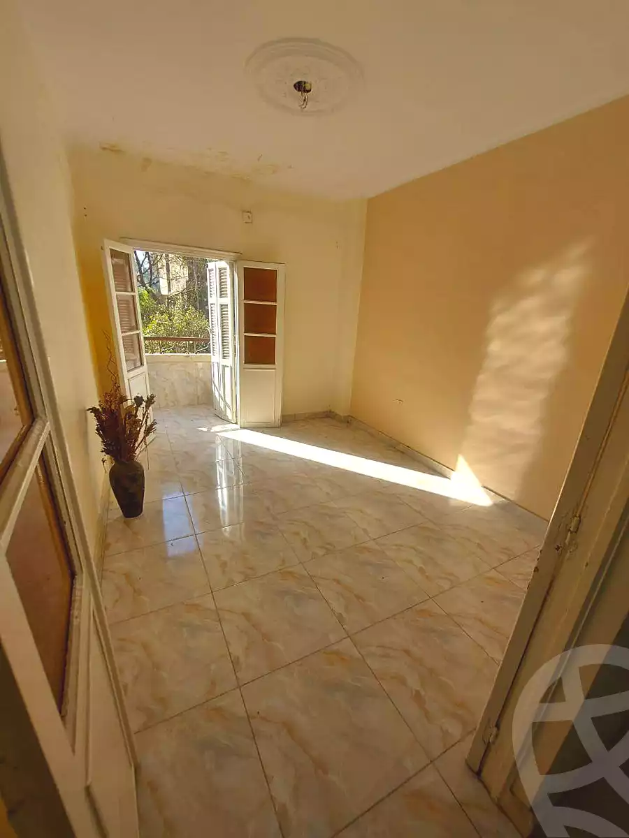 https://aqarmap.com.eg/en/listing/6494039-for-sale-cairo-helwan-helwan-el-sharkeya-ryad-pasha-st