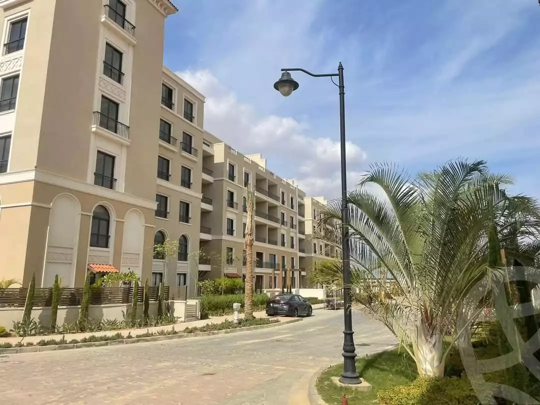 https://aqarmap.com.eg/en/listing/6495961-for-sale-cairo-el-sheikh-zayed-city-compounds-kmbwnd-fyldj-wyst-dr-llttwyr