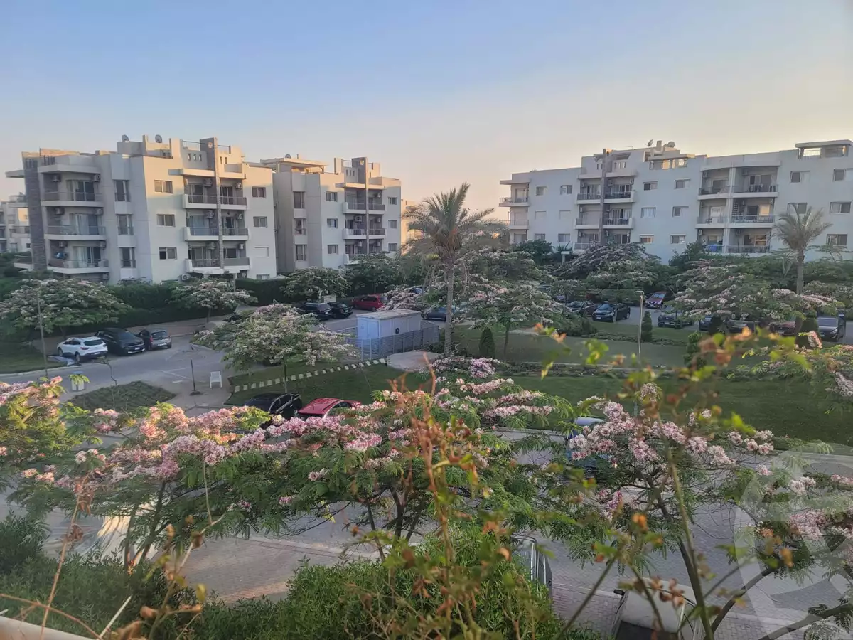 https://aqarmap.com.eg/en/listing/6497485-for-sale-cairo-el-sheikh-zayed-city-compounds-dh-drys