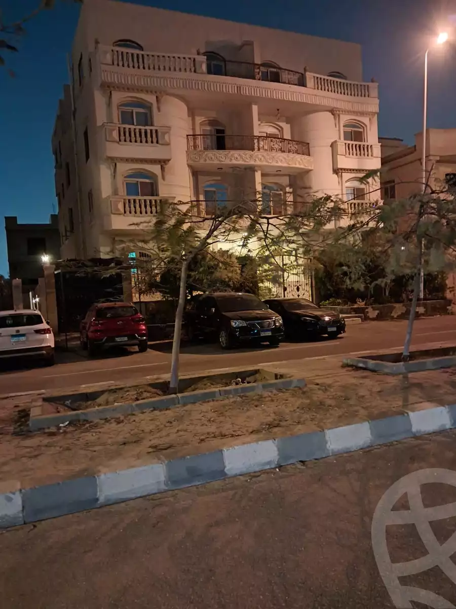 https://aqarmap.com.eg/ar/listing/6497718-for-rent-cairo-new-cairo-el-banafsg-el-banafsag-7-abdullah-mosalamy-st