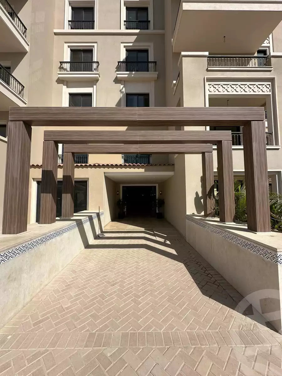 https://aqarmap.com.eg/en/listing/6497879-for-sale-cairo-el-sheikh-zayed-city-compounds-kmbwnd-fyldj-wyst-dr-llttwyr