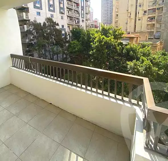 https://aqarmap.com.eg/en/listing/6499246-for-sale-alexandria-camp-cesar