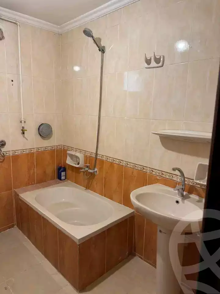 https://aqarmap.com.eg/en/listing/6513826-for-sale-cairo-ain-shams-zhr-lhlmy