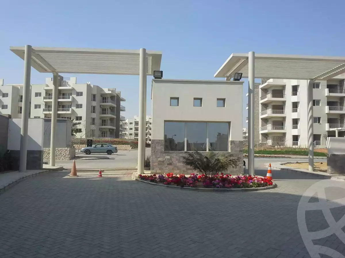 https://aqarmap.com.eg/en/listing/6515162-for-sale-cairo-el-sheikh-zayed-city-compounds-dh-drys
