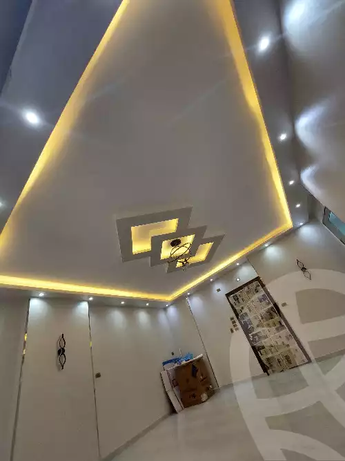 https://aqarmap.com.eg/ar/listing/6512691-for-sale-sharqia-zagazig-zagazig-city-markaz-farouk-st
