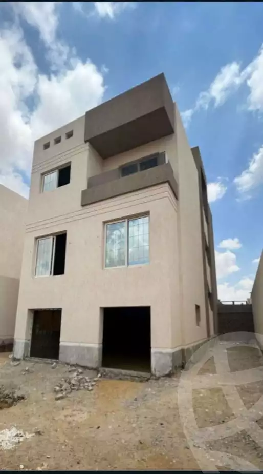 https://aqarmap.com.eg/ar/listing/6517646-for-sale-cairo-el-sheikh-zayed-city-lshykh-zyd-ljdyd-montania-gardens-compound-everest-view