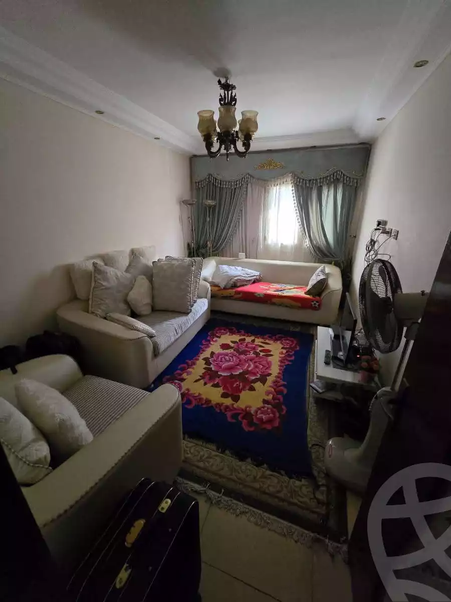 https://aqarmap.com.eg/en/listing/6518700-for-sale-alexandria-camp-cesar-abou-quer-st