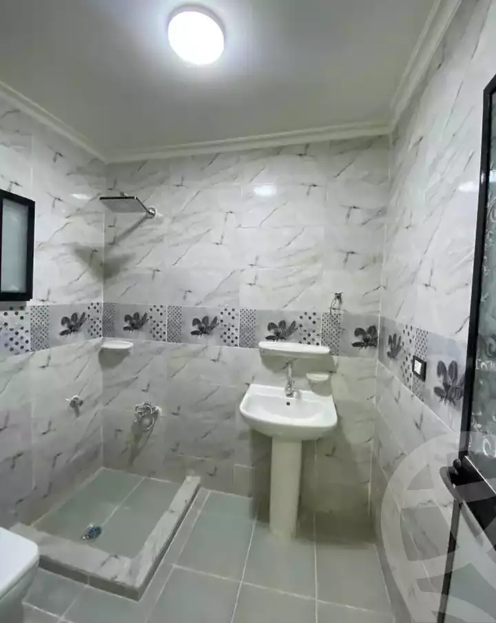 https://aqarmap.com.eg/ar/listing/6524700-for-sale-alexandria-l-jmy-lbytsh-shahr-al-assal-st