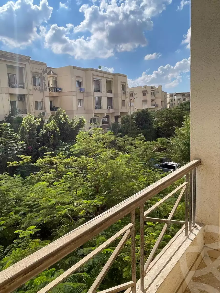 https://aqarmap.com.eg/ar/listing/6525421-for-sale-cairo-el-sheikh-zayed-city-compounds-hadayek-el-mohandiseen