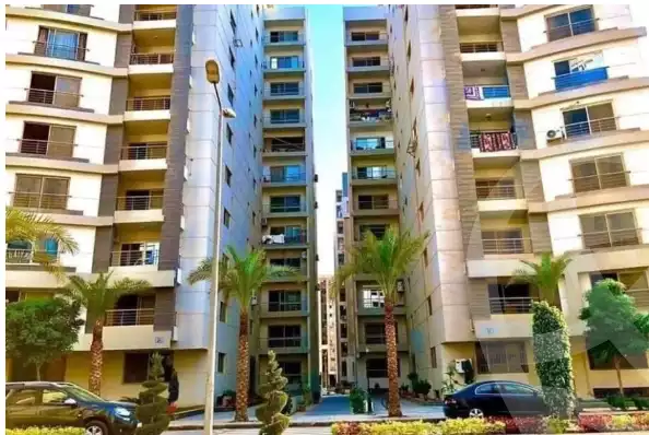https://aqarmap.com.eg/en/listing/6525643-for-sale-cairo-el-maadi-compounds-bavaria-town