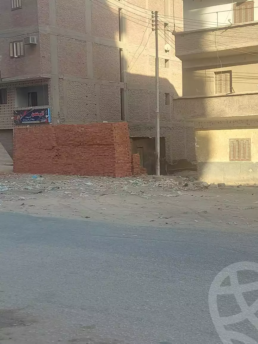 https://aqarmap.com.eg/en/listing/6526083-for-sale-sohag-sohag-city-nile-corniche-st
