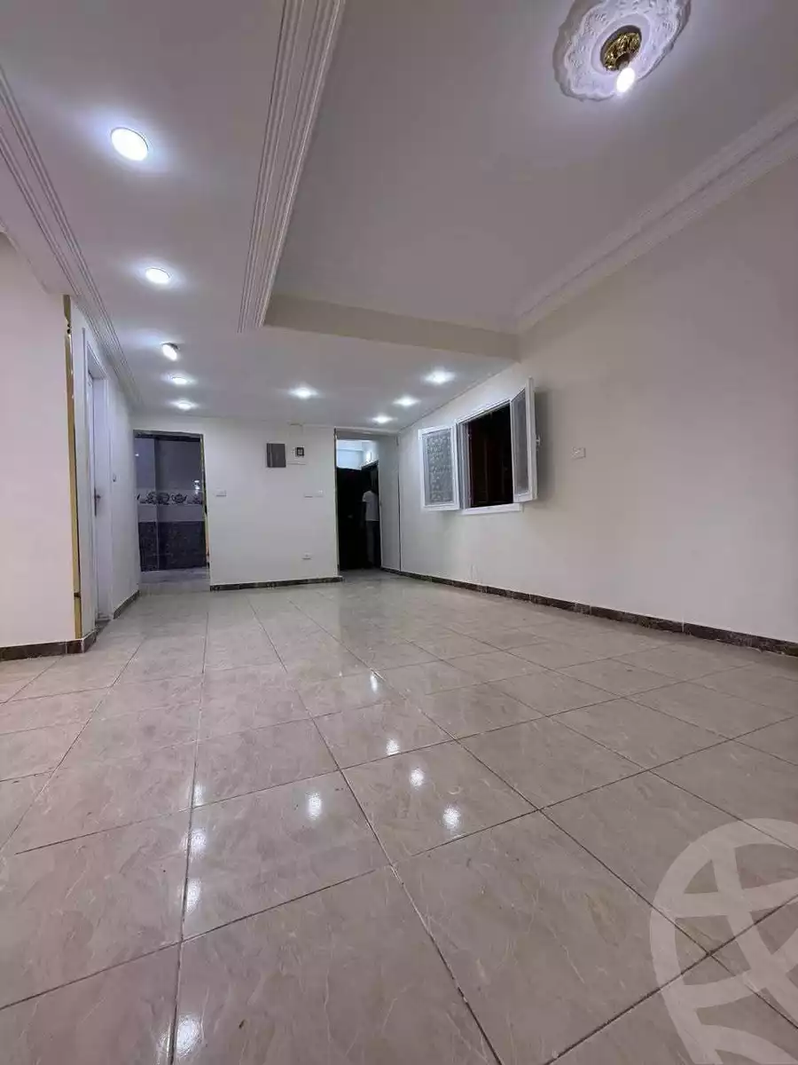 https://aqarmap.com.eg/ar/listing/6527517-for-sale-cairo-helwan-helwan-el-sharkeya-abd-el-rahman-pasha-st