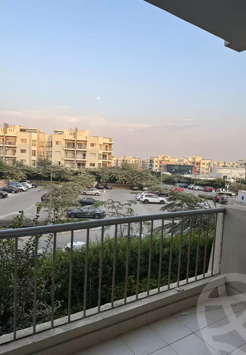 https://aqarmap.com.eg/en/listing/6508963-for-rent-cairo-el-sheikh-zayed-city-compounds-dh-drys