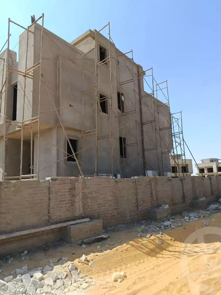 https://aqarmap.com.eg/en/listing/6530505-for-sale-cairo-el-sheikh-zayed-city-lshykh-zyd-ljdyd-kmbwnd-sylf-fyrst-jrwb