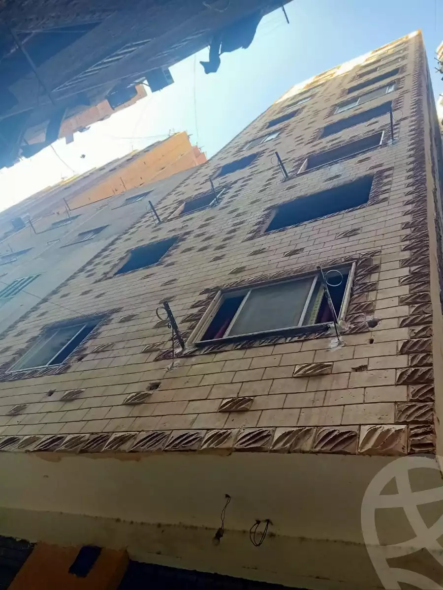 https://aqarmap.com.eg/en/listing/6513883-for-sale-qalyubia-shubra-el-khaima-shubra-el-khaima-city-teraat-el-shabouri-st
