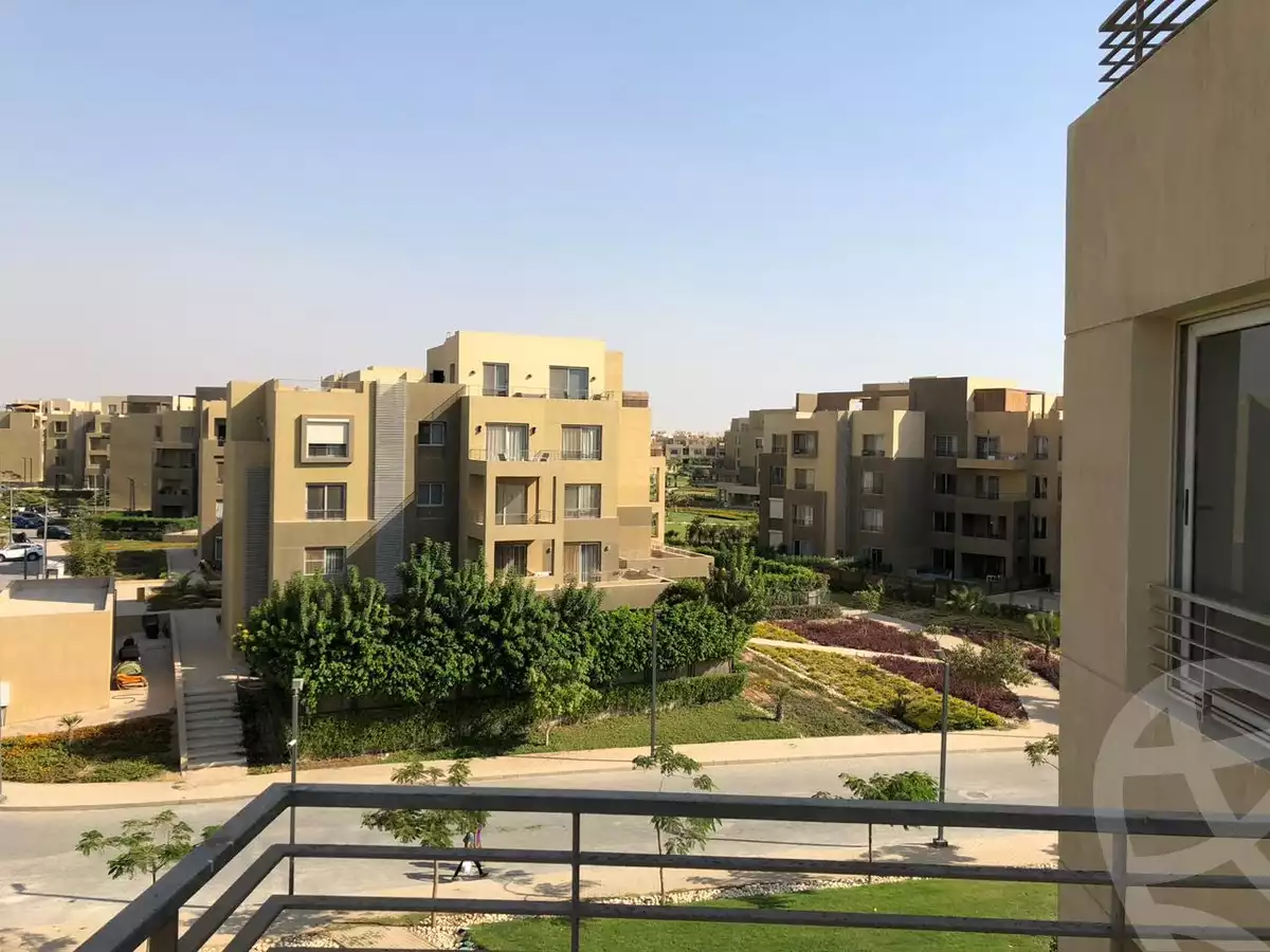 https://aqarmap.com.eg/en/listing/6535782-for-sale-cairo-6th-of-october-compounds-palm-parks