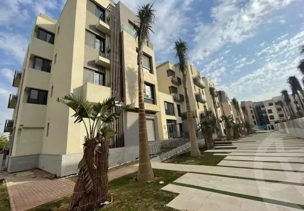 https://aqarmap.com.eg/ar/listing/6537016-for-sale-cairo-el-sheikh-zayed-city-compounds-kmbwnd-ljry-swdyk