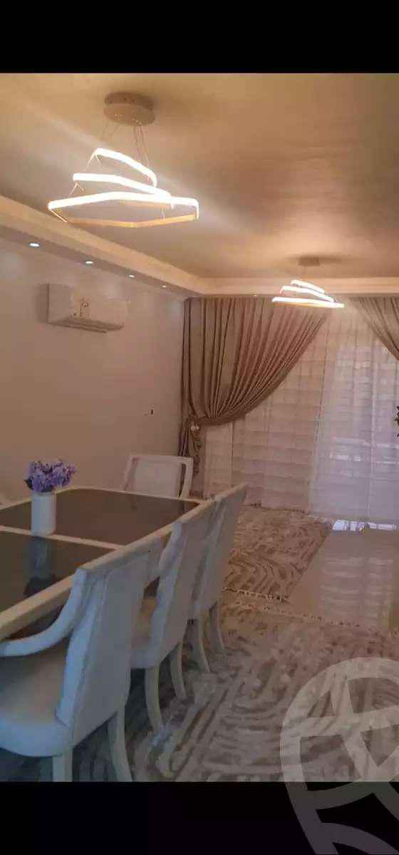 https://aqarmap.com.eg/en/listing/6537939-for-sale-cairo-el-sheikh-zayed-city-compounds-el-khamayel